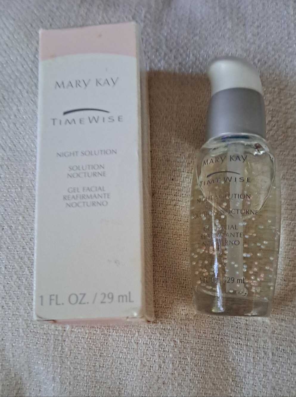 Mary Kay TimeWise Night Solution - White & Pink Accents